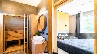 佛山桑拿“蒸”的不只是汗：解密不同类型桑拿的养生奥秘与避坑指南