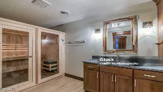 按摩新手必看：别再傻傻分不清！一次性搞懂泰式、日式、中式按摩的区别，避坑指南！